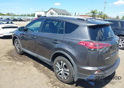 2016 Toyota Rav4 Le z USA, uszkodzony, nr VIN 2T3BFREV6GW537204